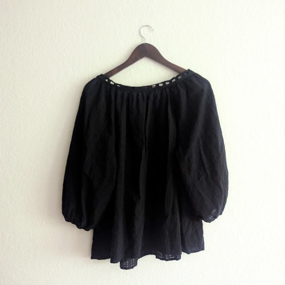Max Studio Black Embroidered Blouse - Picture 2 of 4